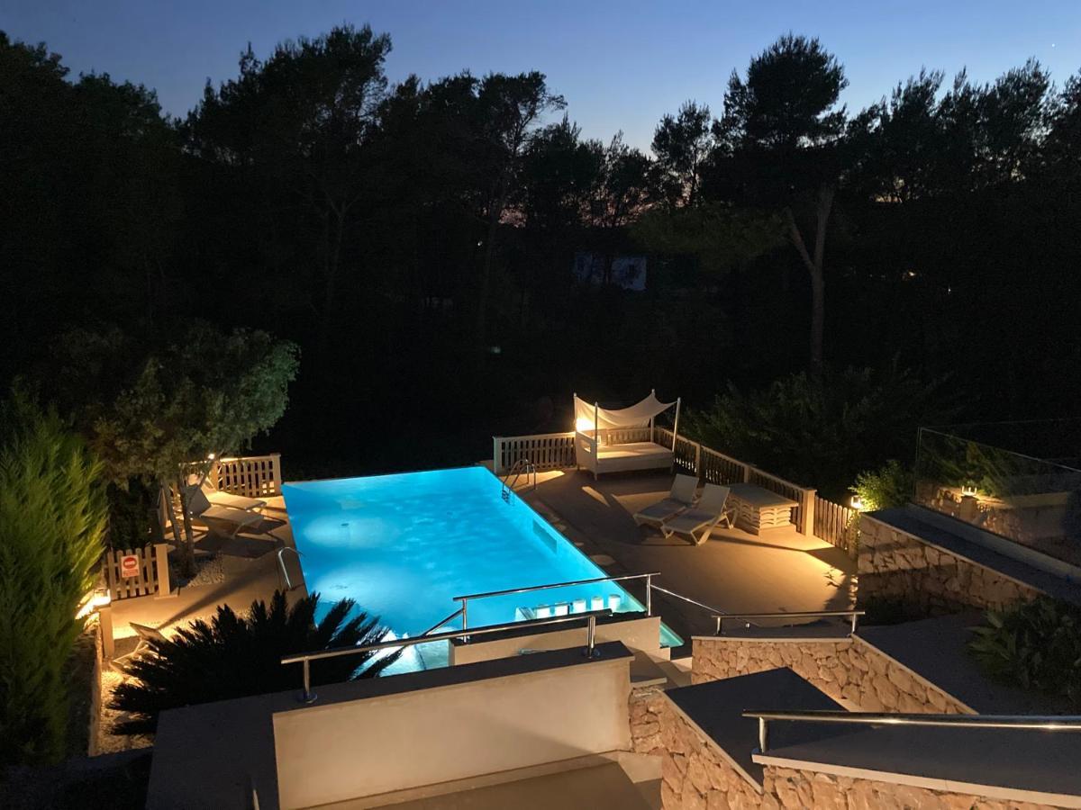 Apartamentos Pinosol Santa Eularia des Riu Exterior photo